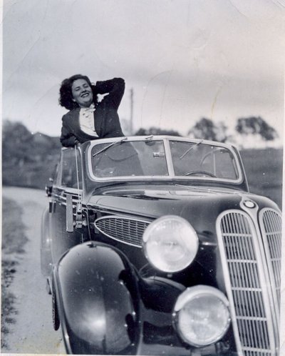 Bulgarian operatic soprano Ljuba Welitsch was born in Borissovo, Bulgaria.
