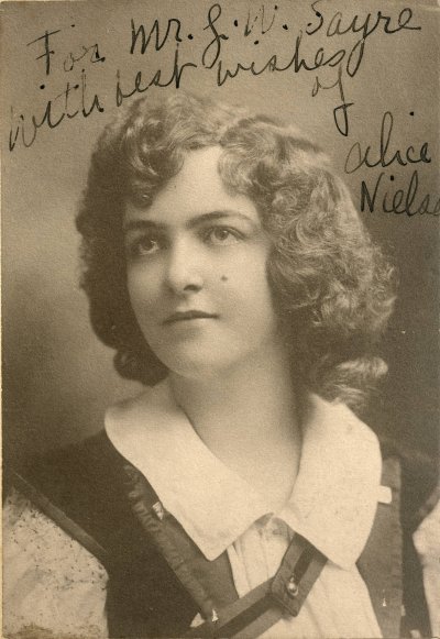 American operatic lyric soprano and operetta star Alice Nielsen died.